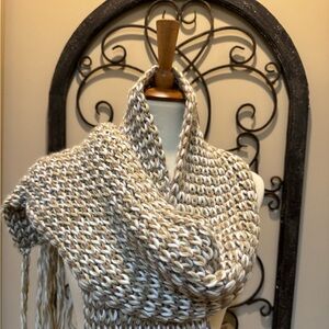 Beige and Cream Women’s Winter Scarf, New York & Company Scarf Beige and Cream